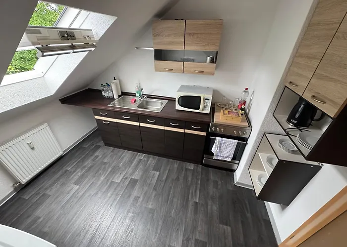 Stadtnahe * 居特斯洛